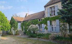 Belle Suite Dans Corps De Ferme - Logement Alicia